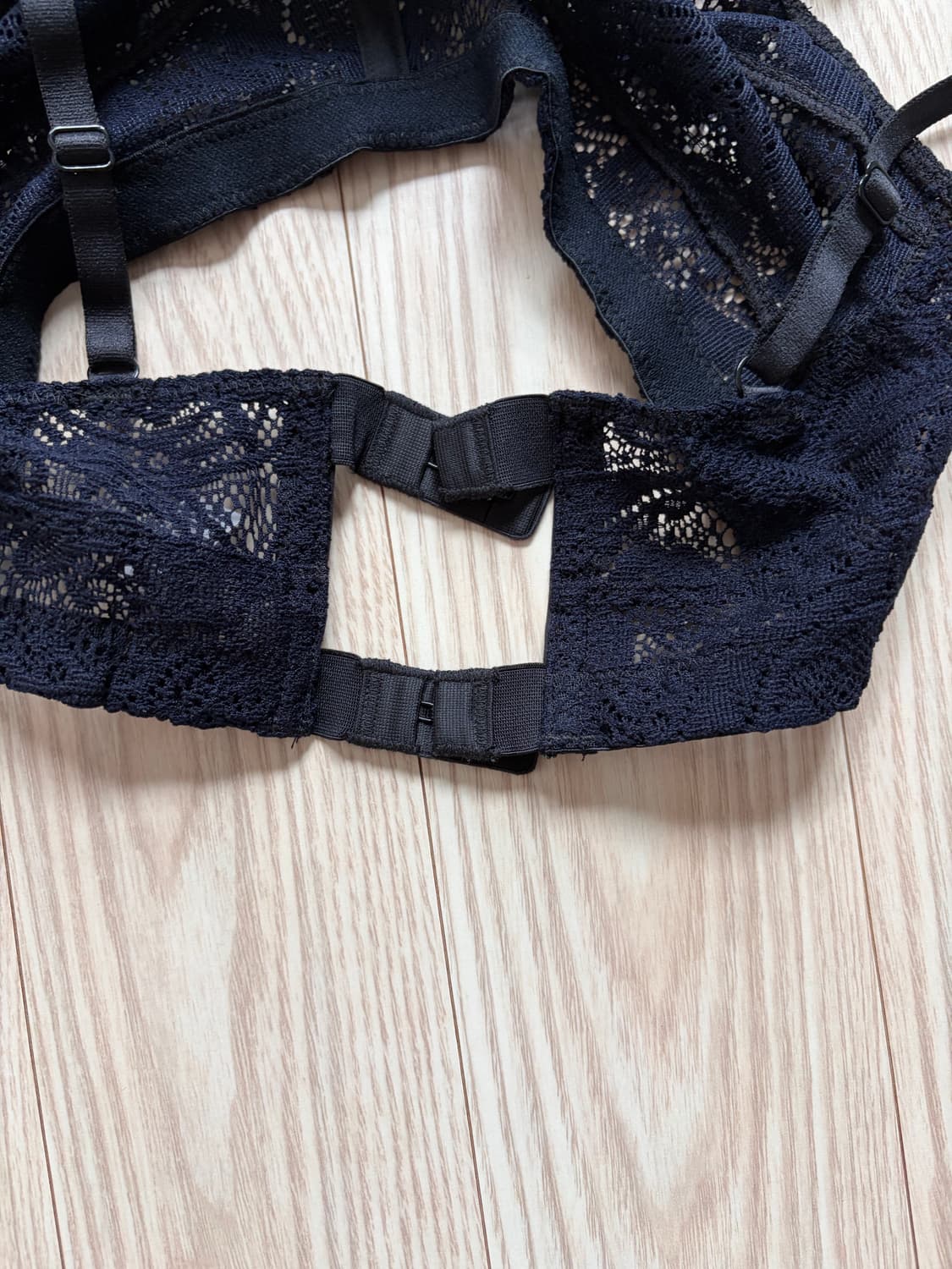 Overneath bustier lacetop 오버니스 레이스브라탑 상품이미지5