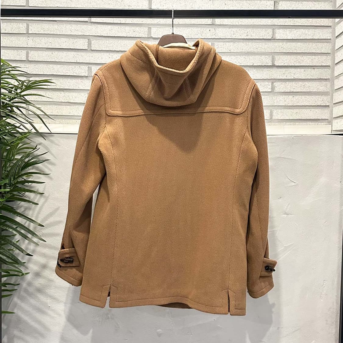 ITALY VINTAGE 떡볶이 코트 투포켓 토글 버튼 디테일 베이지 상품이미지3