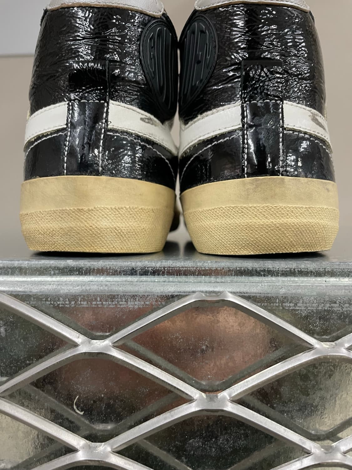 골든구스 2.12 하이탑 스니커즈 블랙 36 상품이미지9