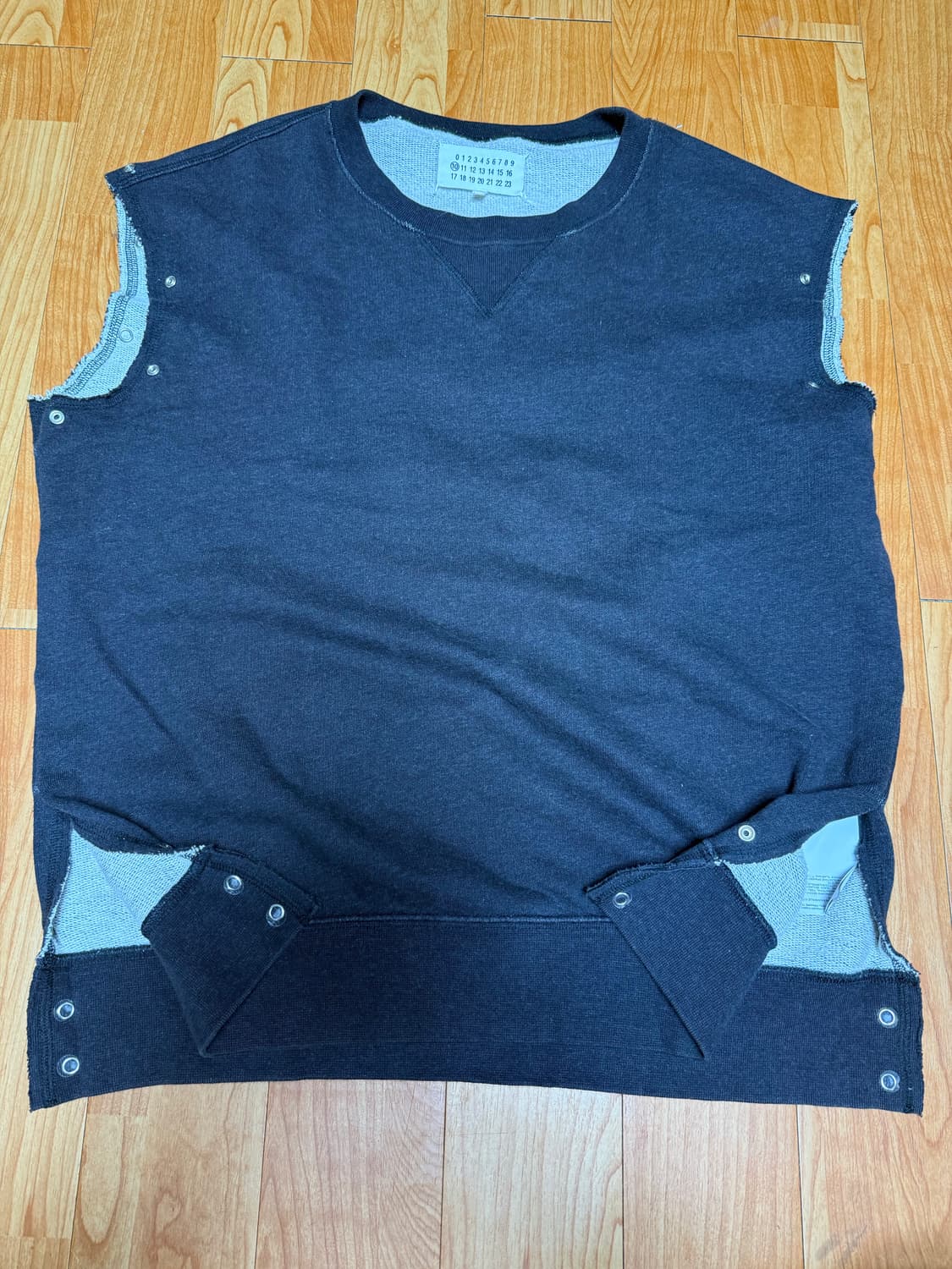 46) 마르지엘라 Shoulder Reconstructed 스웨트셔츠 상품이미지4