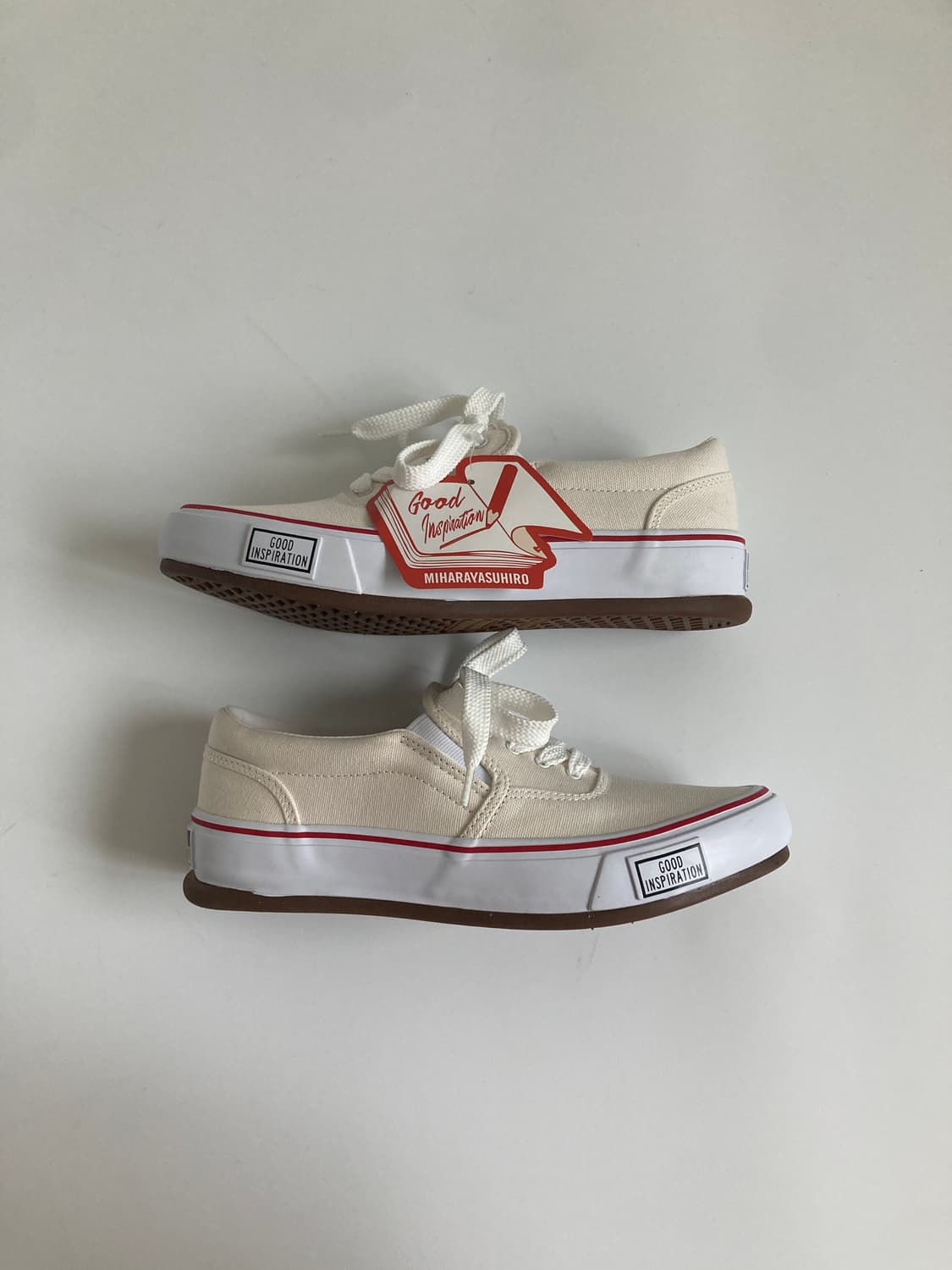 X GU Sneakers 상품이미지3