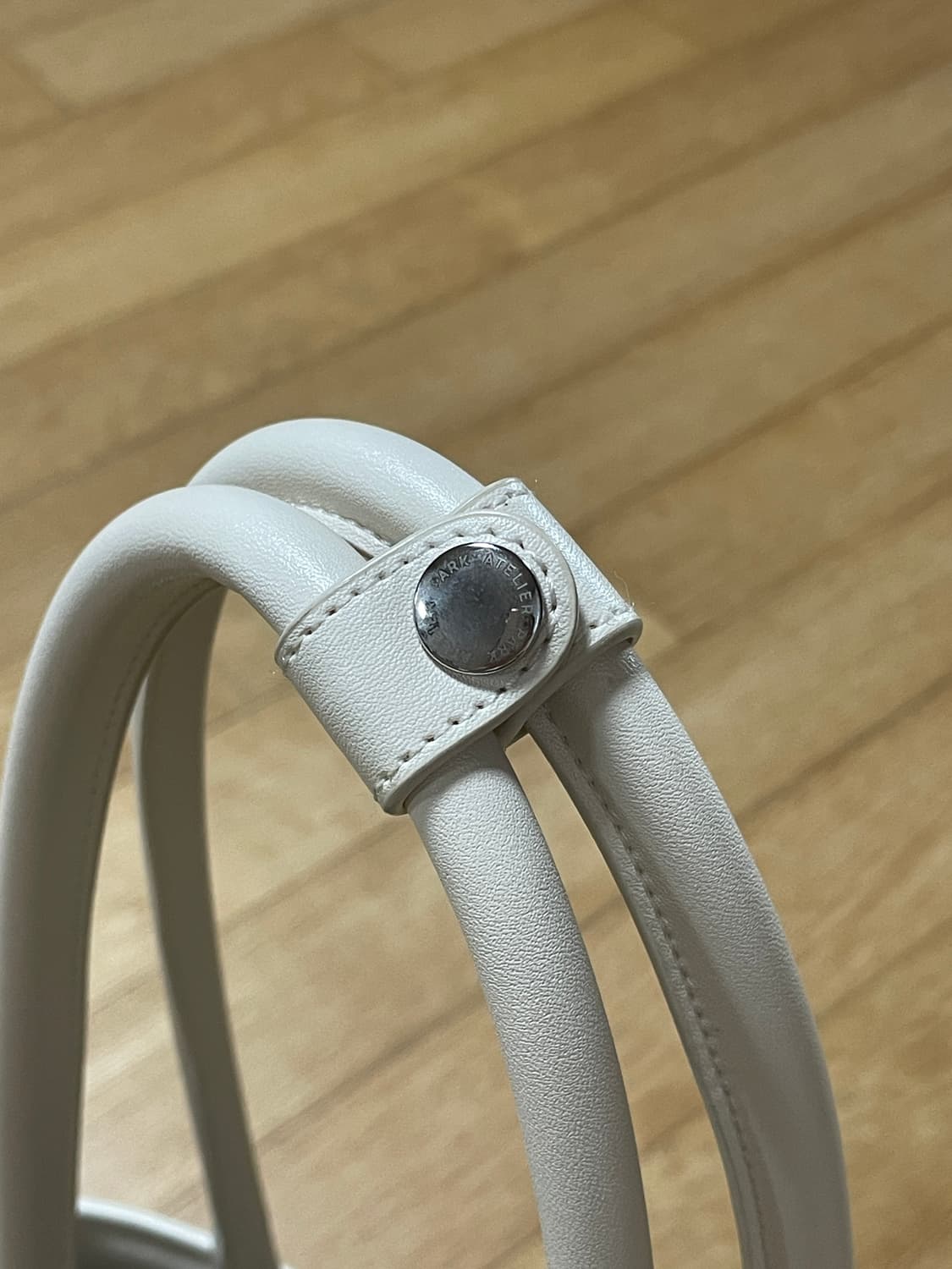 아뜰리에파크 라탄 브림백 아이보리 상품이미지8