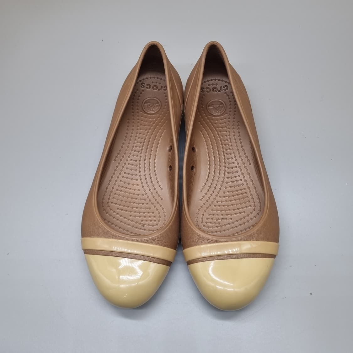 크록스 캡토 여성플랫슈즈 w6 230  상품이미지2