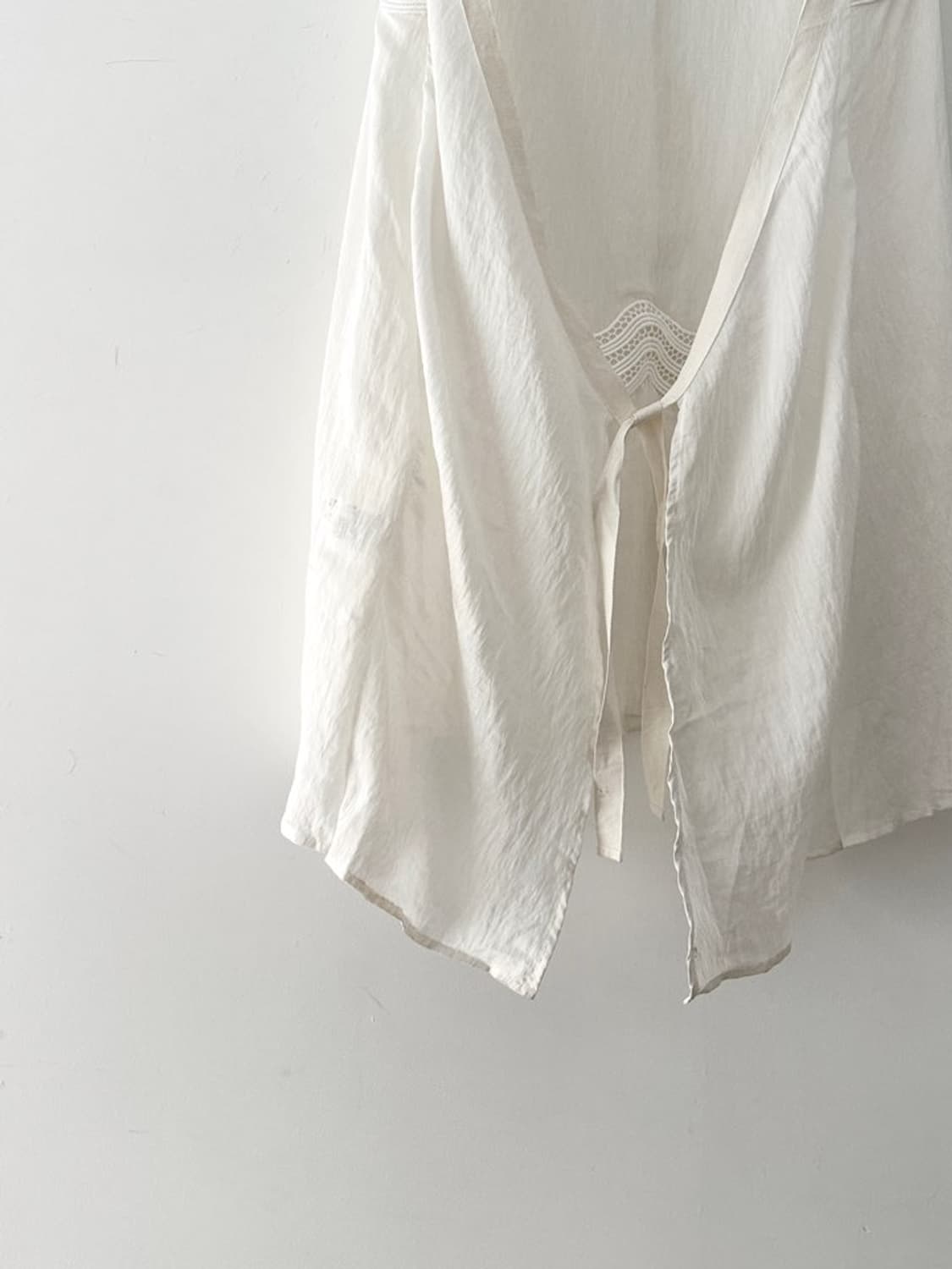 Wave embroidery layered top & ops  상품이미지5