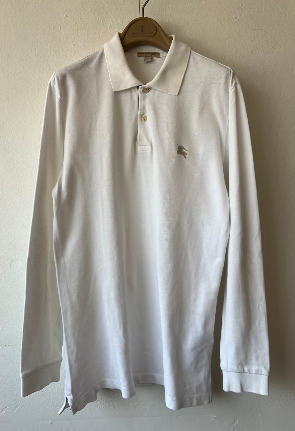 버버리 남성 화이트 카라 긴팔티셔츠 상품이미지1