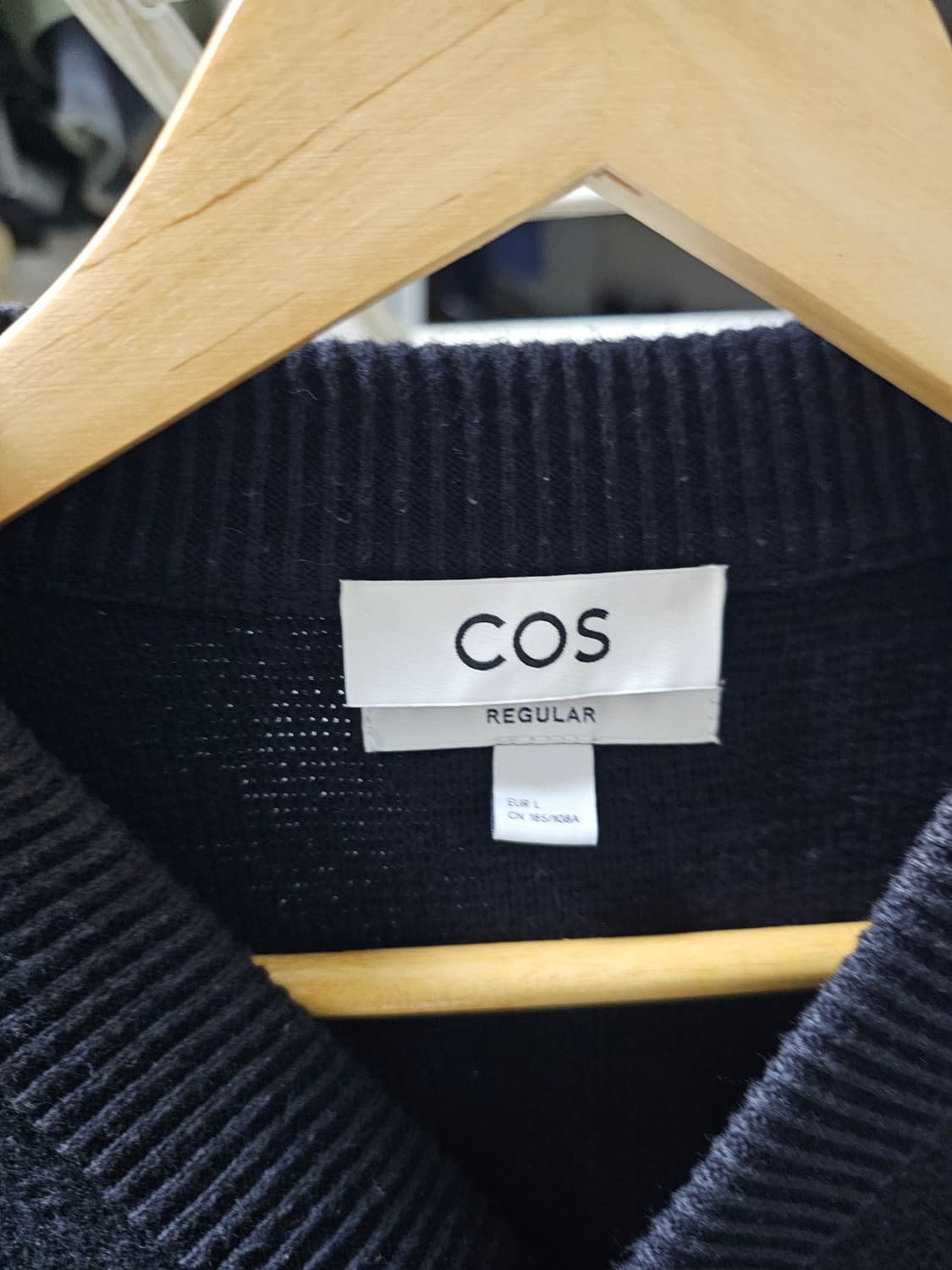 COS 코스 남자 가디건 블랙  상품이미지2