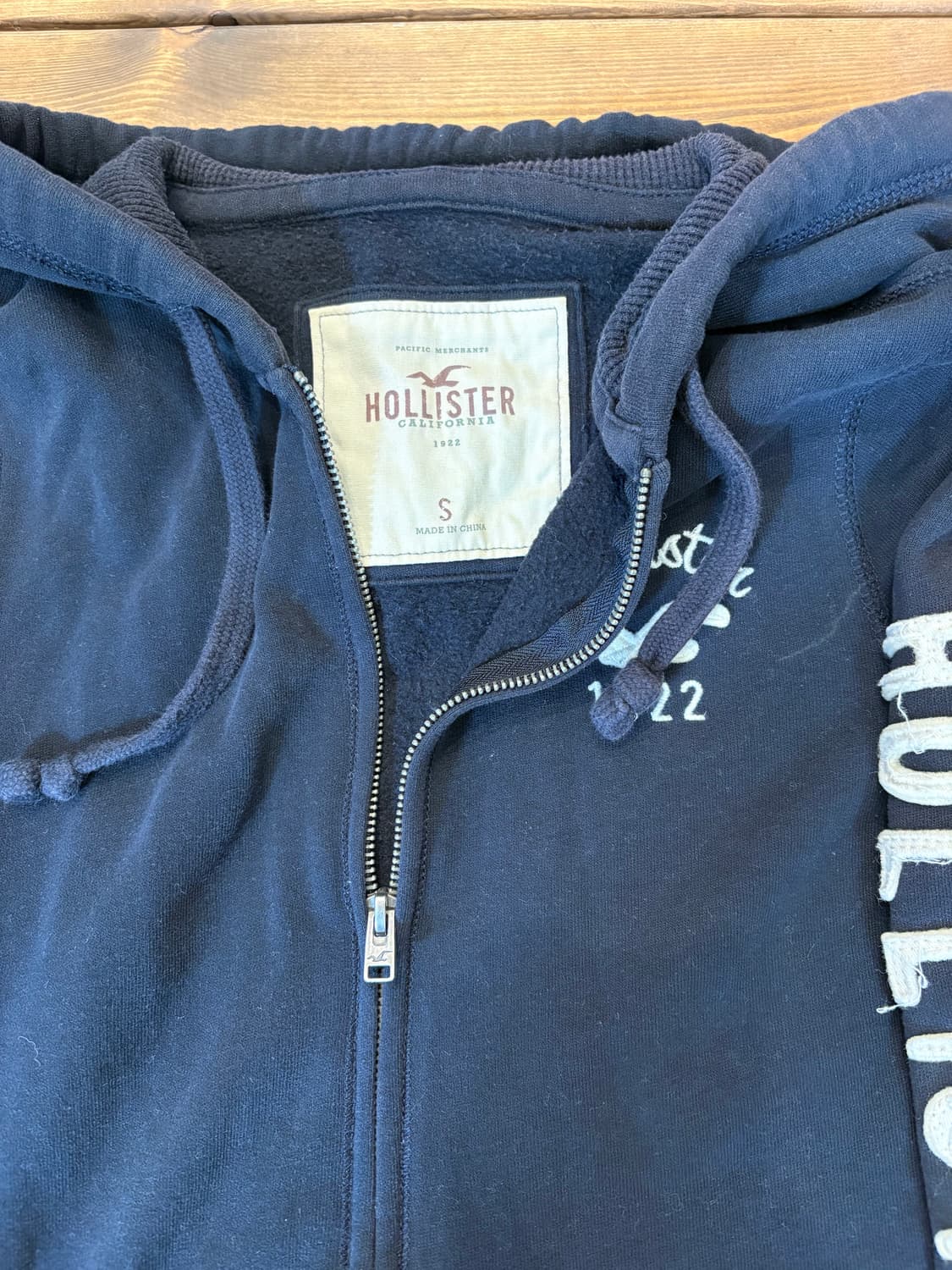 홀리스터 레터링 후드집업 상품이미지5