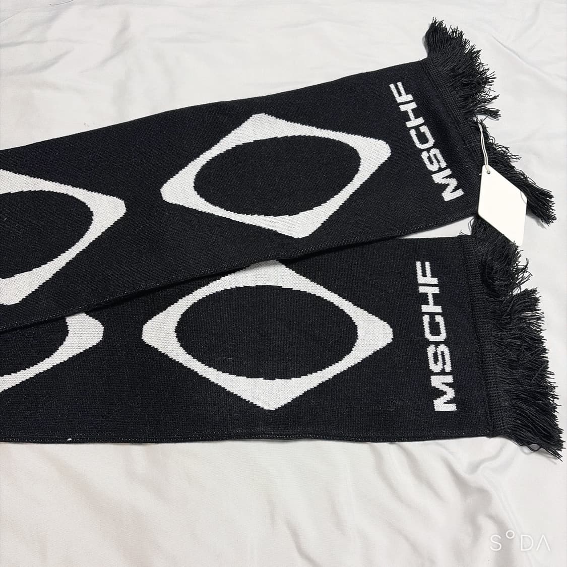 미스치프 롬버스 스타디움 스카프 블랙 상품이미지4