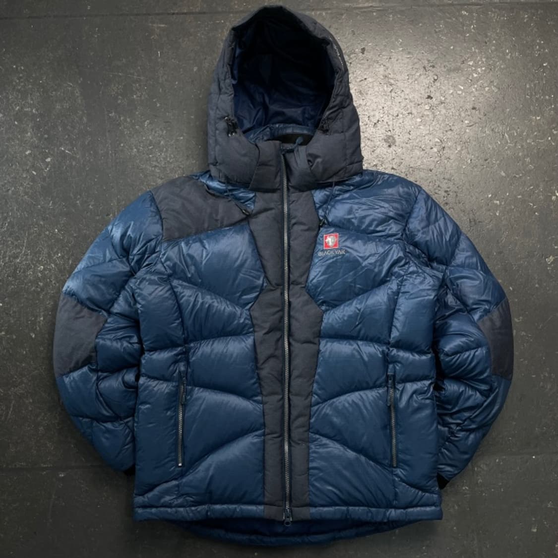 100 블랙야크 패딩 상품이미지1