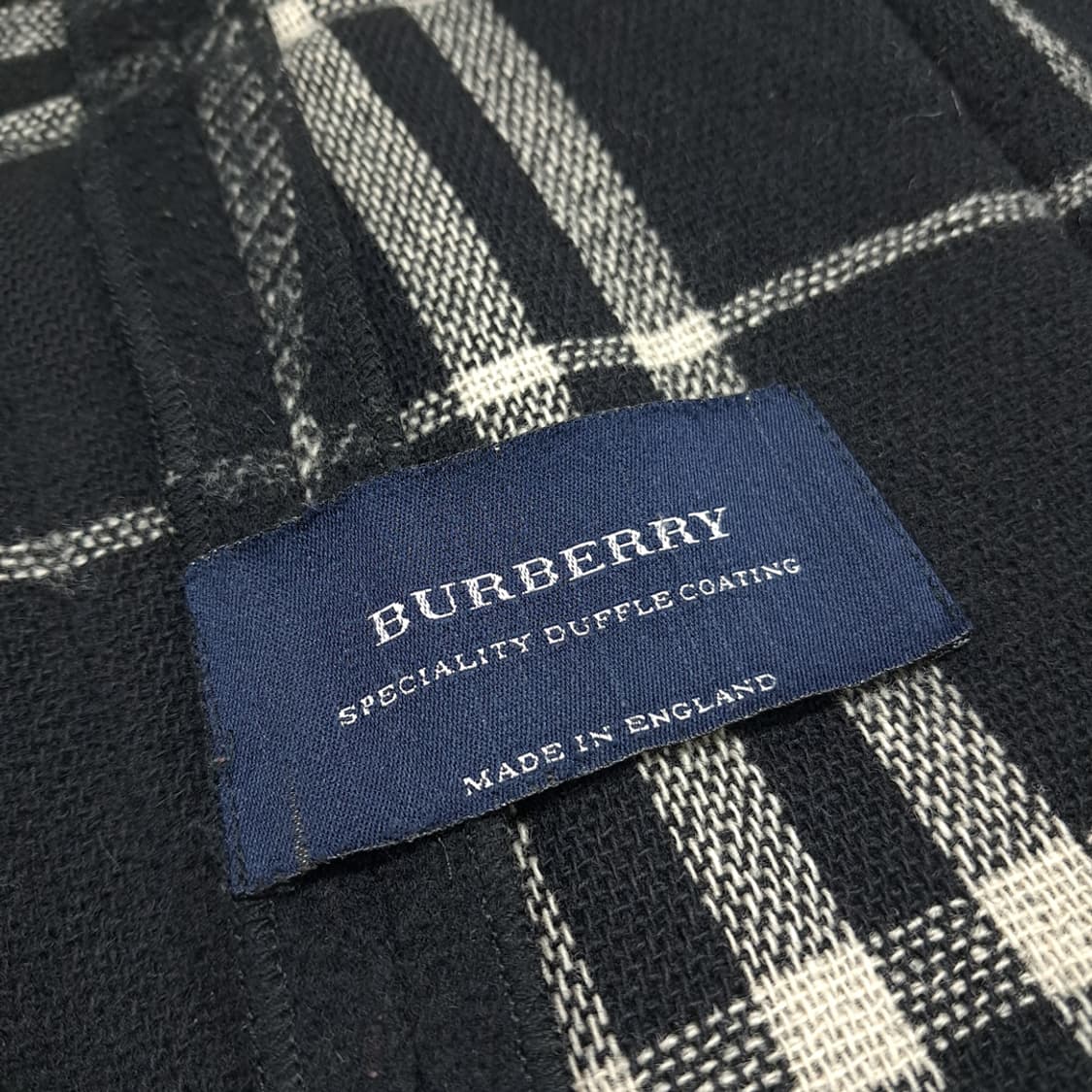 CN799W M 버버리 런던 스페셜티 울 체크 더플 코트 상품이미지6