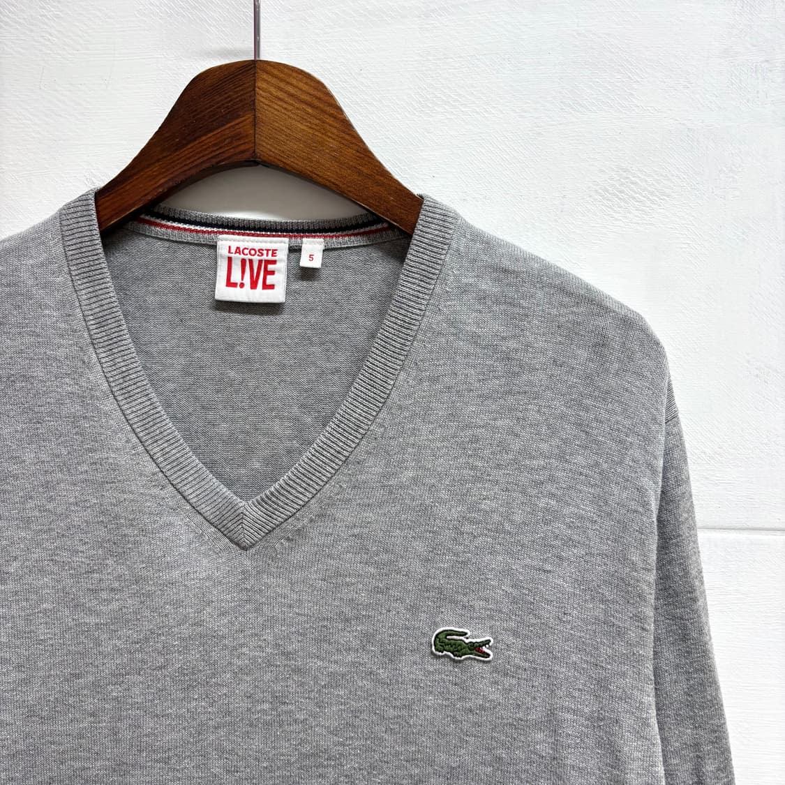 라코스테 라이브 그레이 브이넥 코튼 니트 (105) 상품이미지2