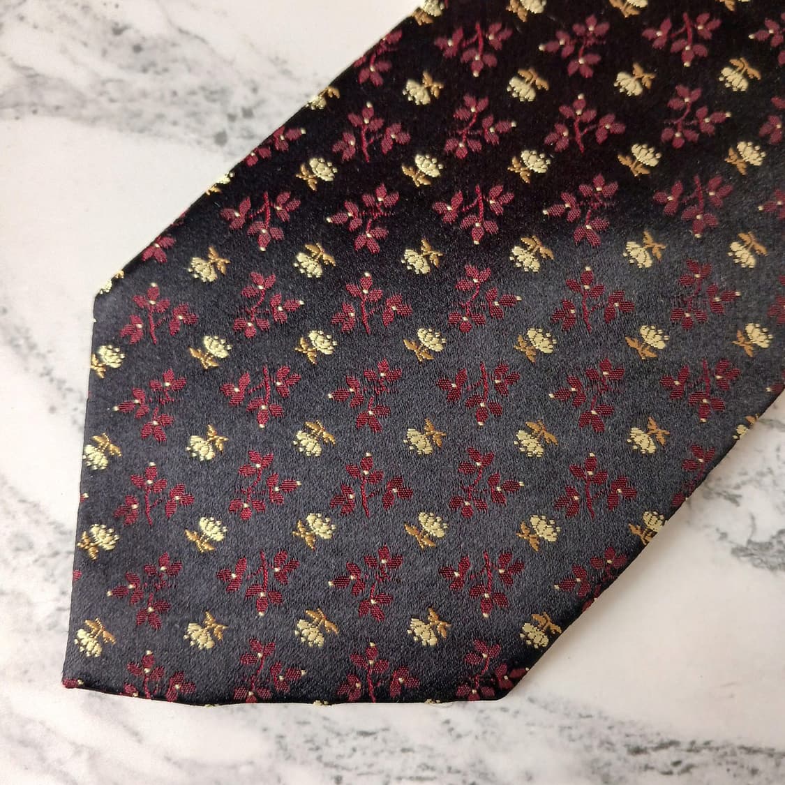 지방시 실크 블랙 플라워 자수 패턴 넥타이 9.6cm A+등급 E856 상품이미지6