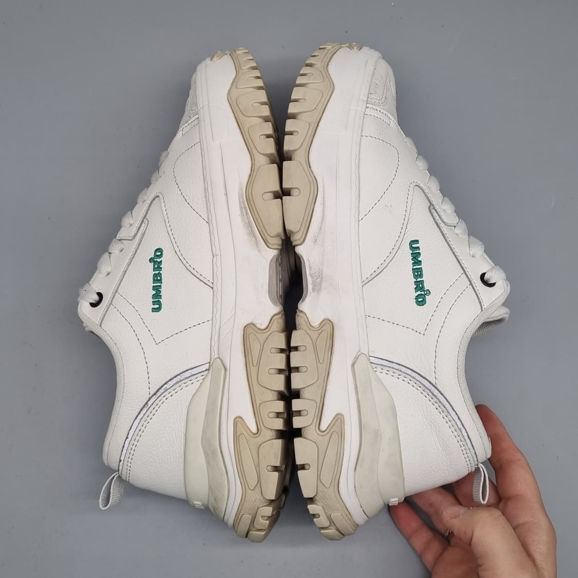 엄브로 운동화 250 상품이미지5