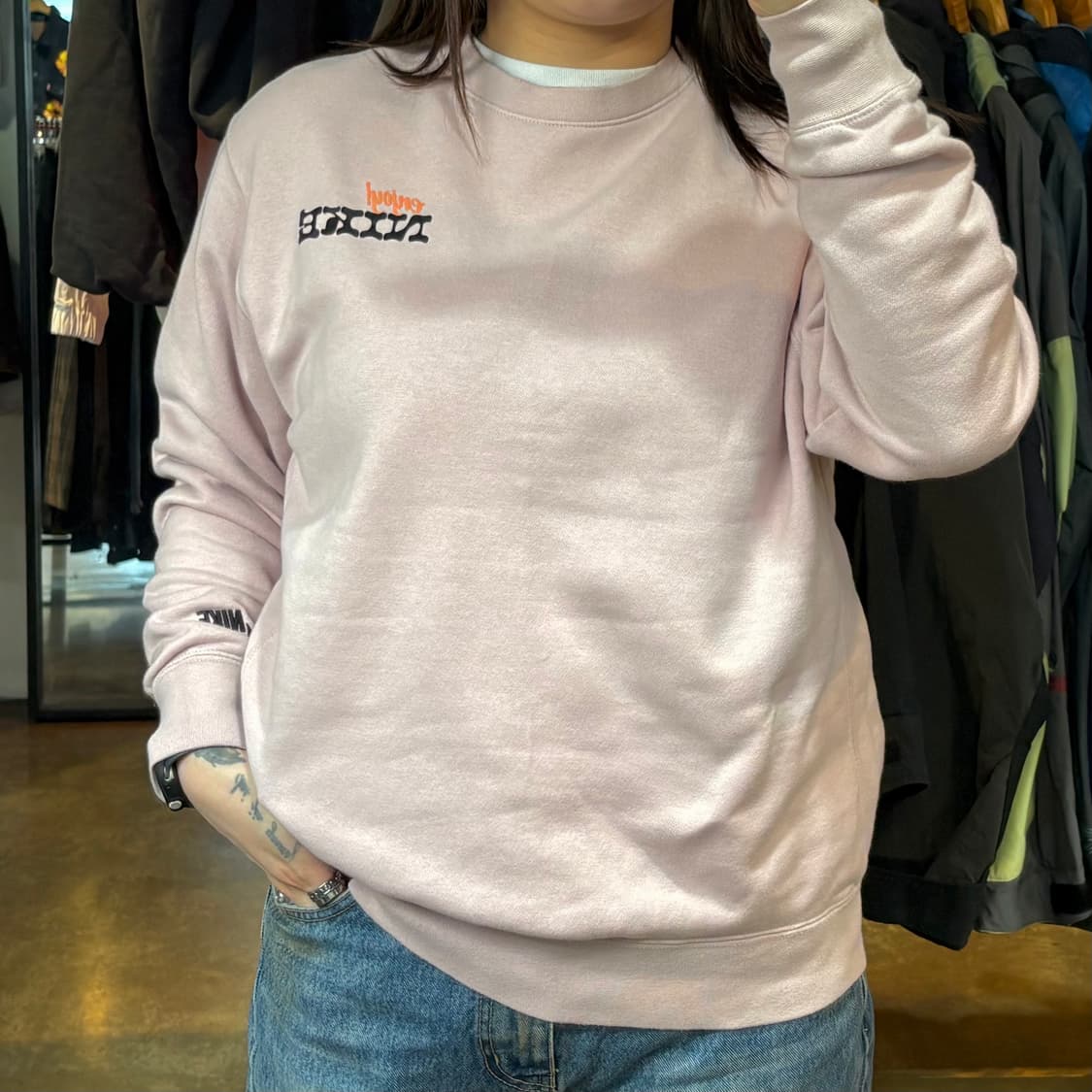 나이키 뮤트핑크 맨투맨 상품이미지1