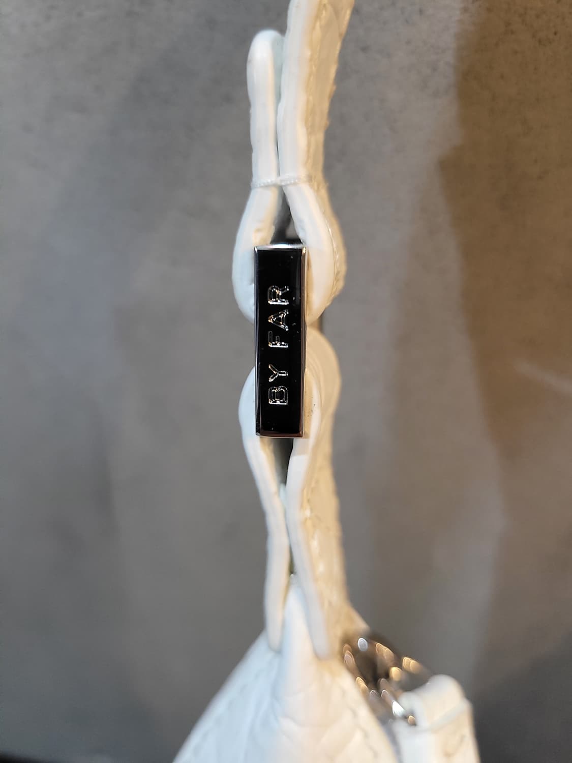 정품 BY FAR (바이파) 베이비  미니  엠마백  상품이미지6