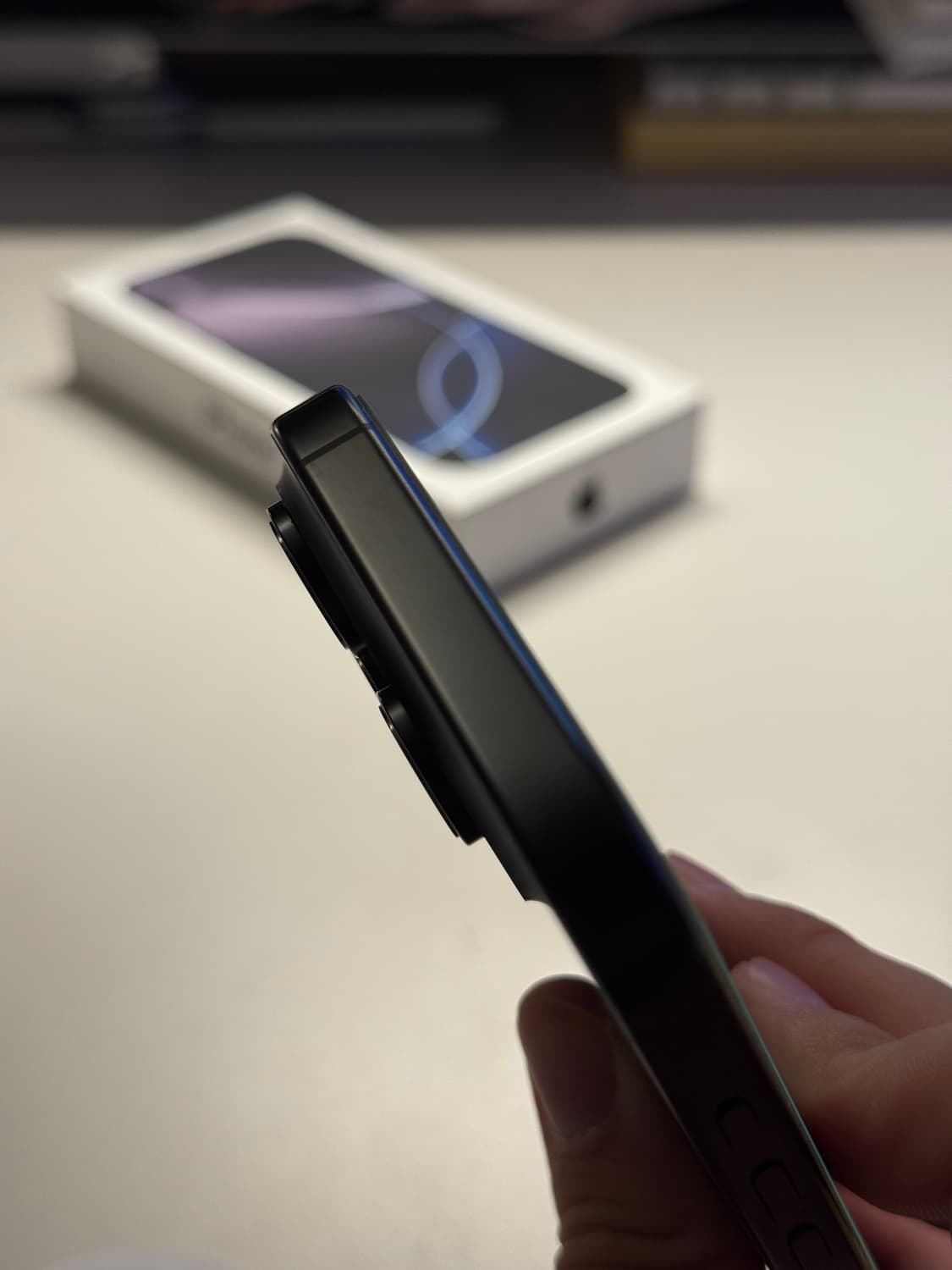 아이폰 16프로 256GB 블랙티타늄 판매합니다 상품이미지7