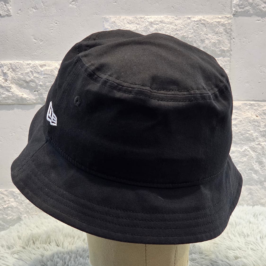 p9-5:뉴에라 MLB 어센틱 블랙 버킷햇(57-58cm) 상품이미지2