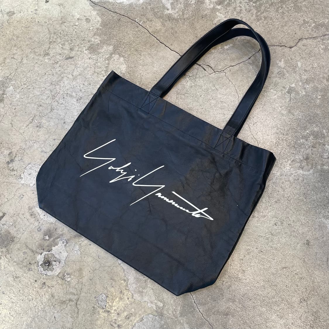 요지야마모토 로고 레더 토트백 상품이미지1