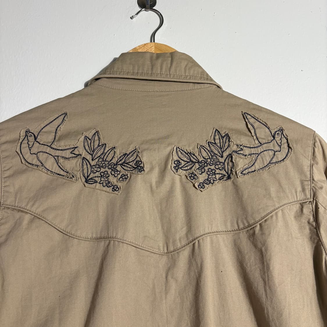 오릴리 자수 포인트 웨스턴 베이지 셔츠 (무료배송) 상품이미지8