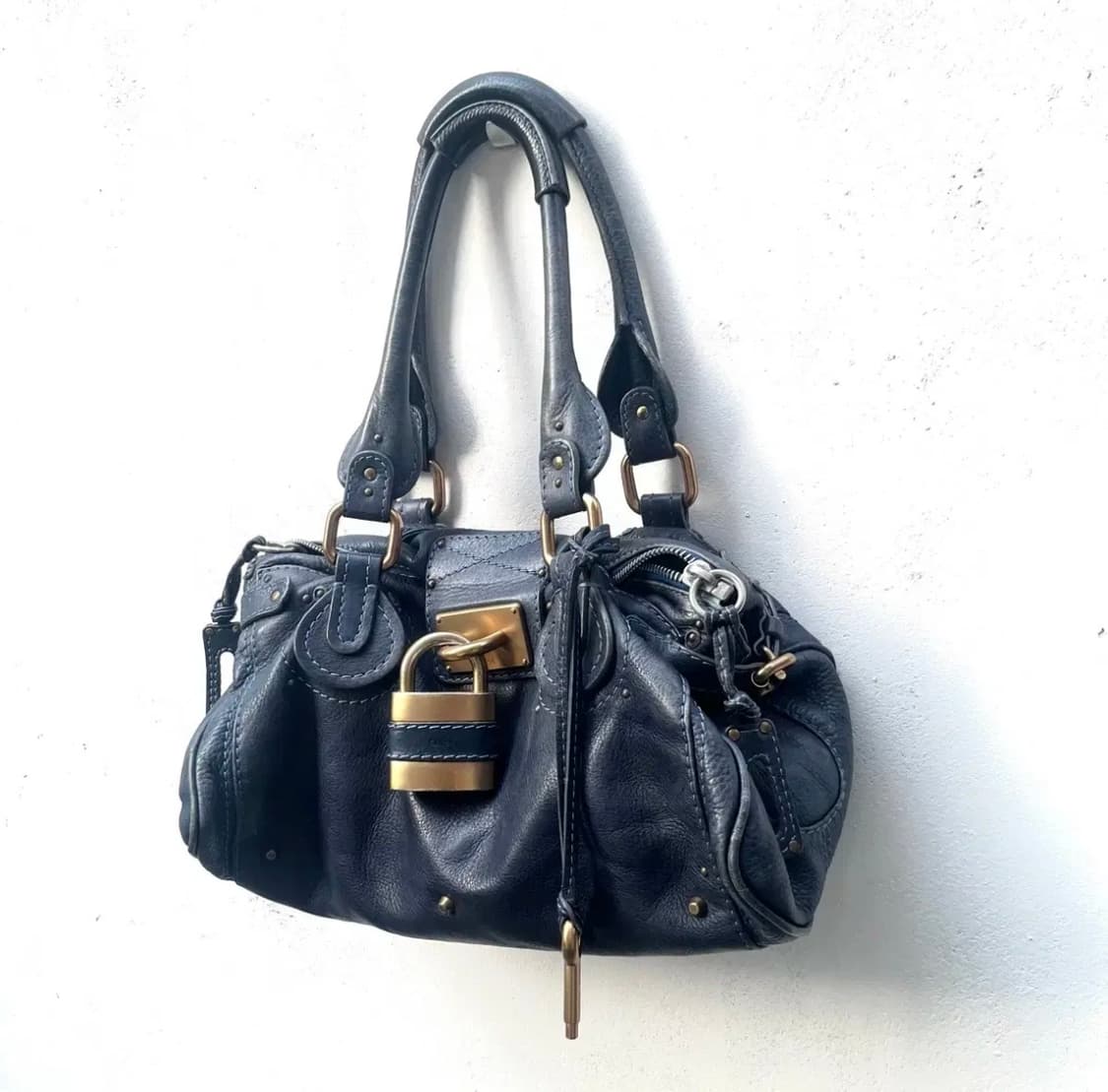 끌로에 패딩턴백 네이비 금장 상품이미지10