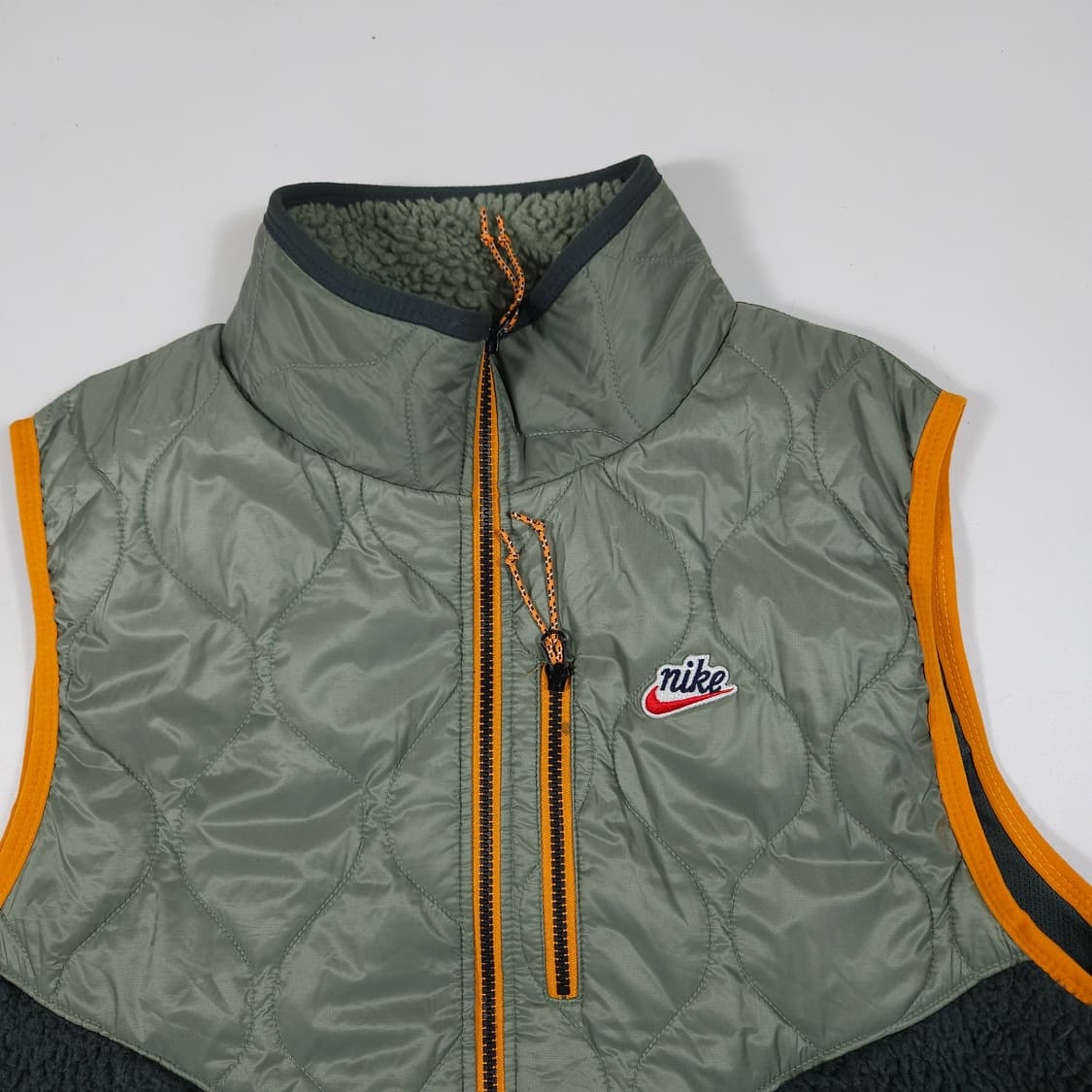 나이키 퀼팅 조끼 후리스 상품이미지2
