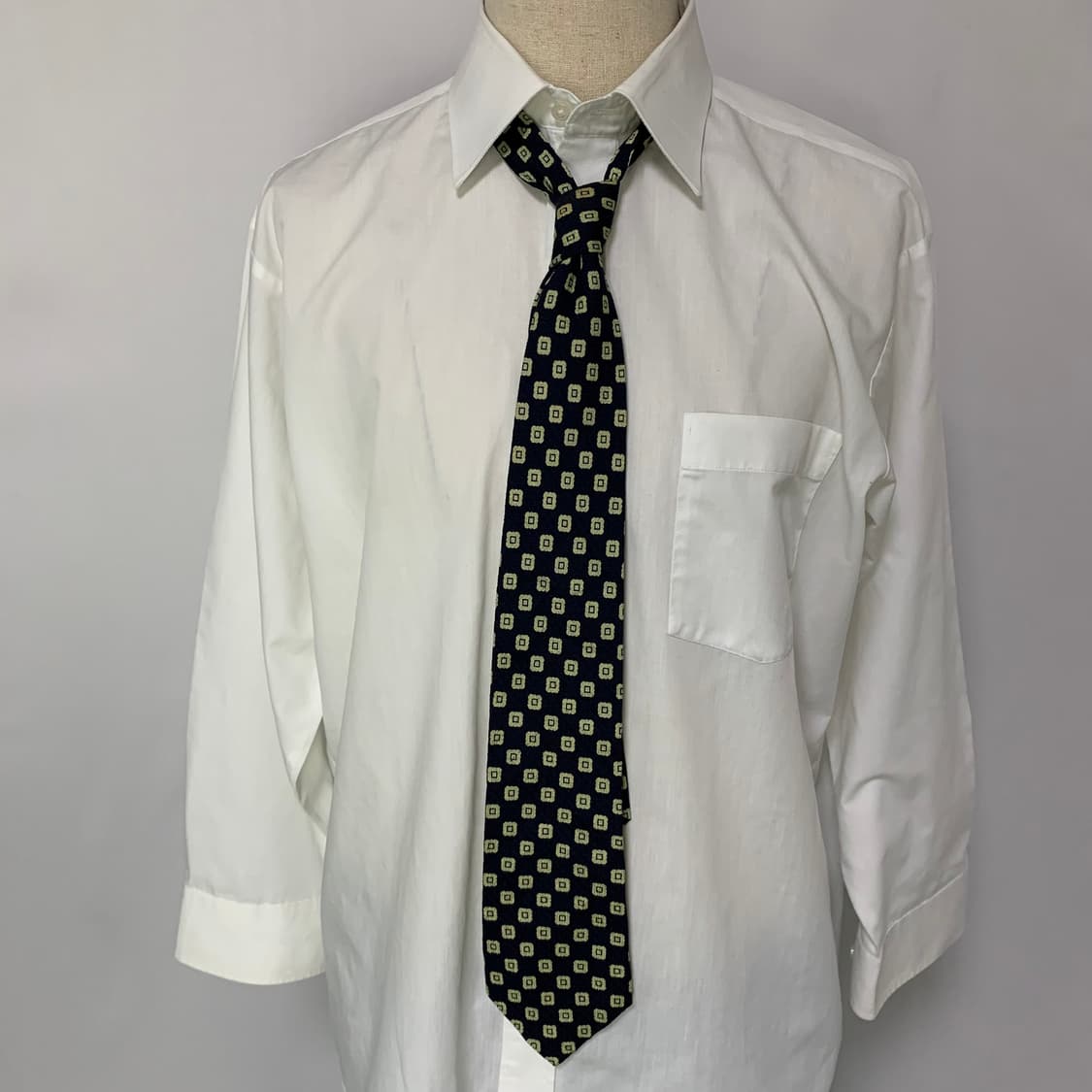 생로랑 빈티지 패턴 넥타이 다크 네이비 입생로랑 상품이미지2