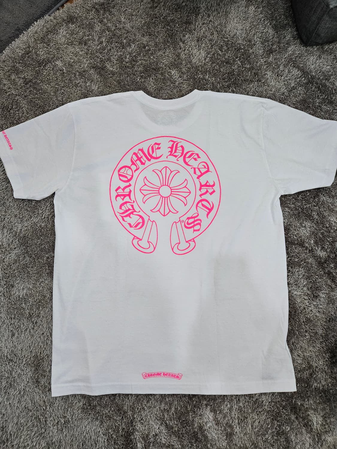 (새상품) 크롬하츠 신상 홀스슈 핑크 반팔티 판매합니다 상품이미지1