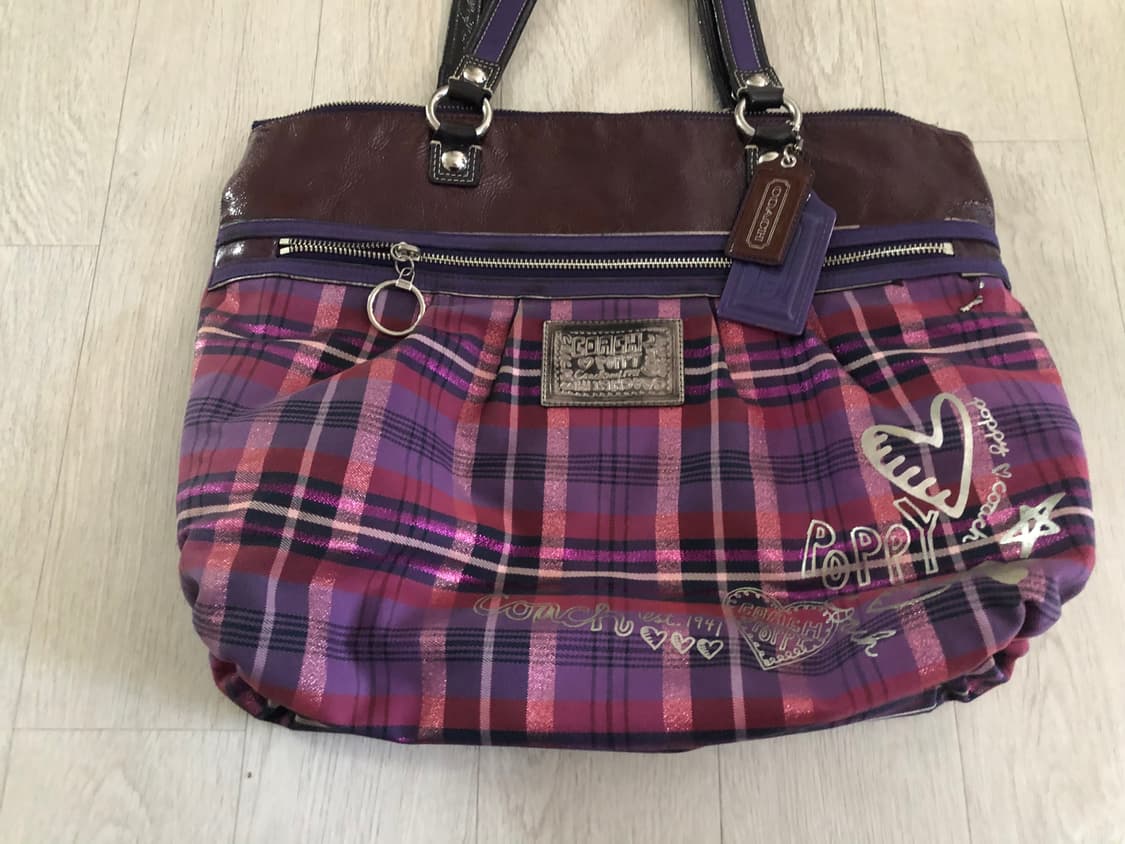 코치 퍼피 체크 숄더백 상품이미지1
