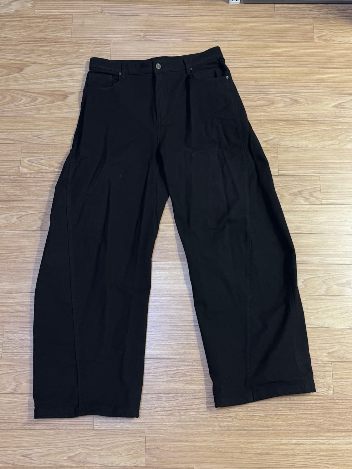 DNSR 디앤에스알  트윌 커브드 치노 팬츠 블랙 상품이미지2