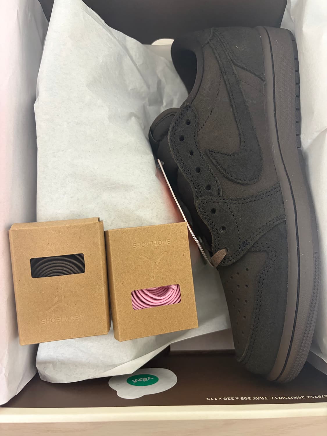 [새상품] 나이키 조던1 트래비스스캇 벨벳 / 270 상품이미지5