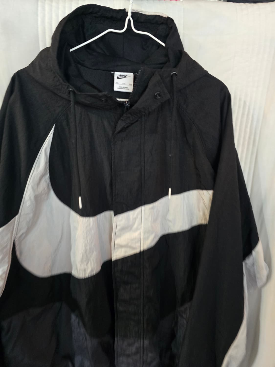 나이키 빅스우시 바람막이 블랙 상품이미지1