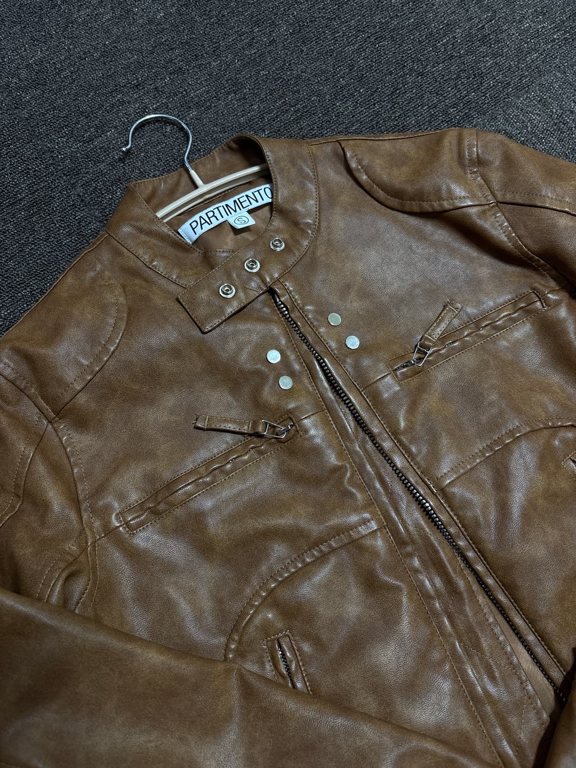 파르티멘토 레더 상품이미지1