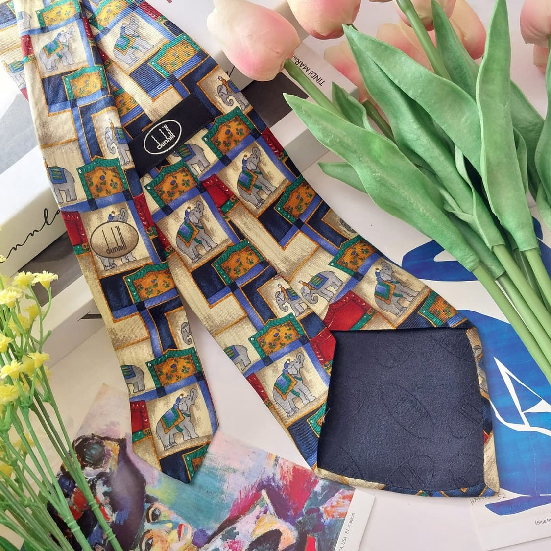 던힐 실크 베이지 코끼리 아트 패턴 넥타이 9.8cm A+등급 K1381 상품이미지4