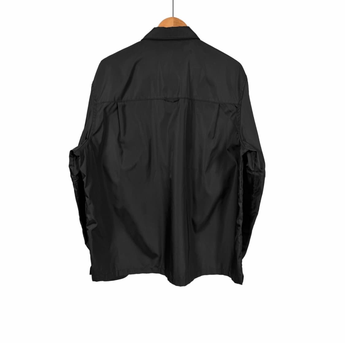 [XL] 프라다 남성 삼각로고 리나일론 버클 분리 변형 셔츠 자켓 블랙 상품이미지2