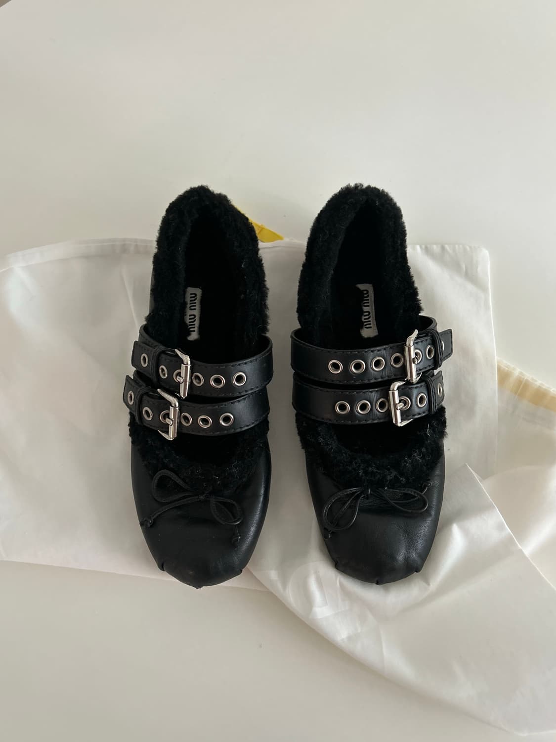 미우미우 발레리나 퍼 플랫슈즈 상품이미지1