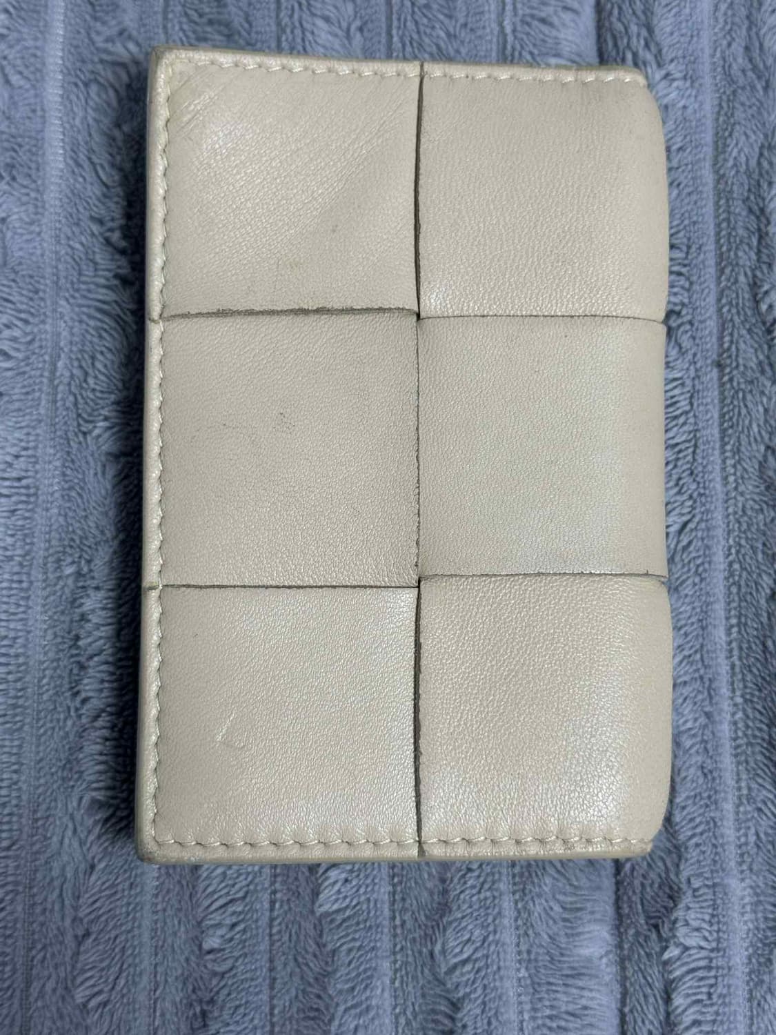 보테가베네타 카세트플랩 카드지갑 상품이미지1