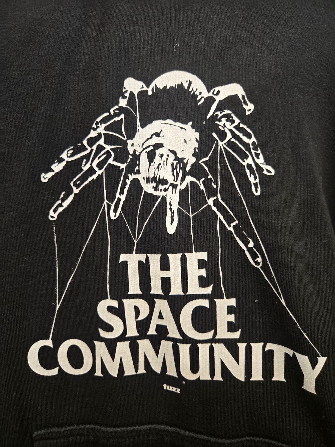 Fuzz (퍼즈) 'THE SPACE COMMUNITY' 스파이더 후드티 상품이미지3