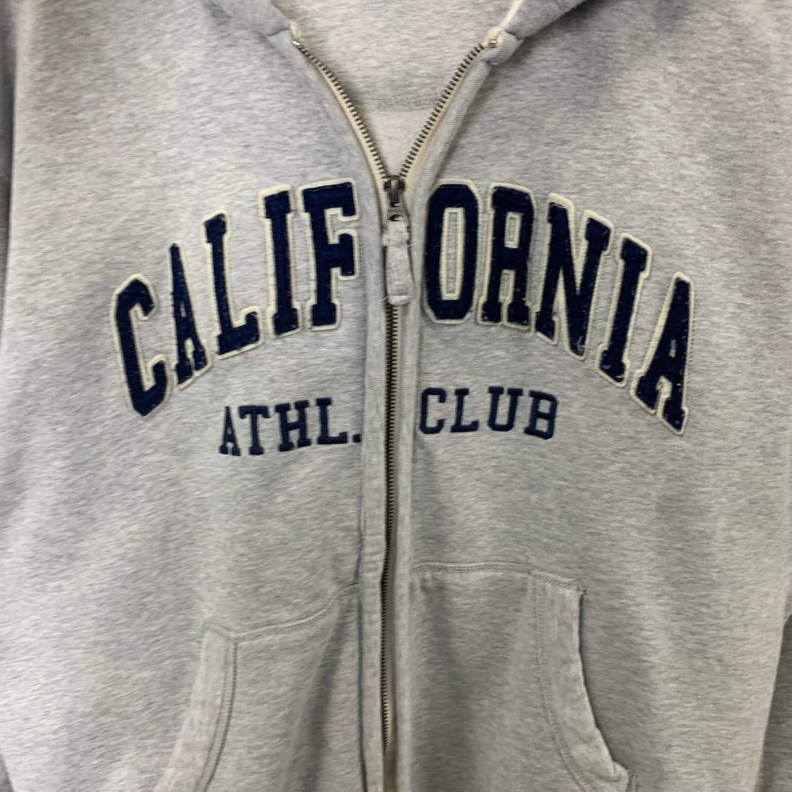 후아유 y2k 와투케 그레이 후드집업 상품이미지4