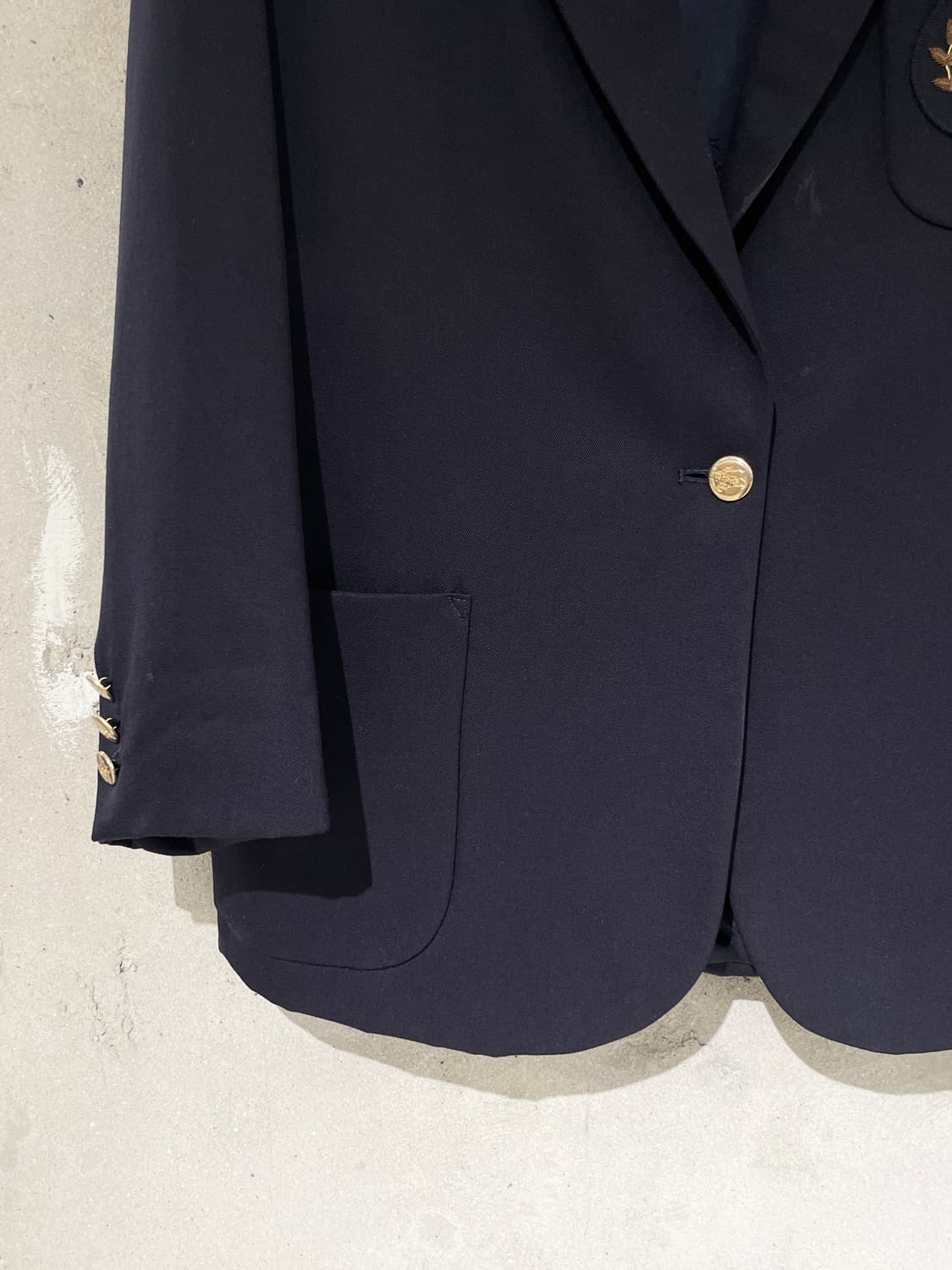 버버리 다크 네이비 크레스트 로고 금장 1B 블레이저 상품이미지4