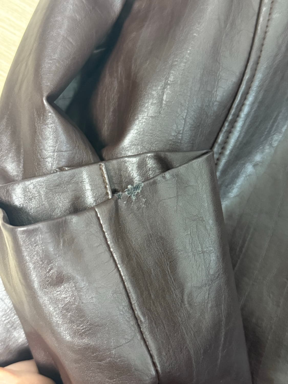 Lemard 페이크 레더 절개 자켓 상품이미지5