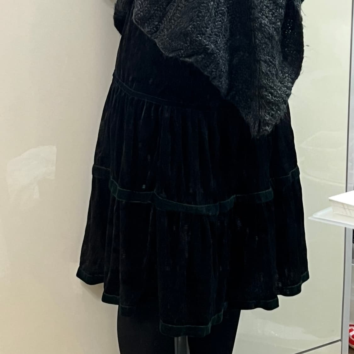 벨벳 캉캉 미디 스커트 상품이미지3