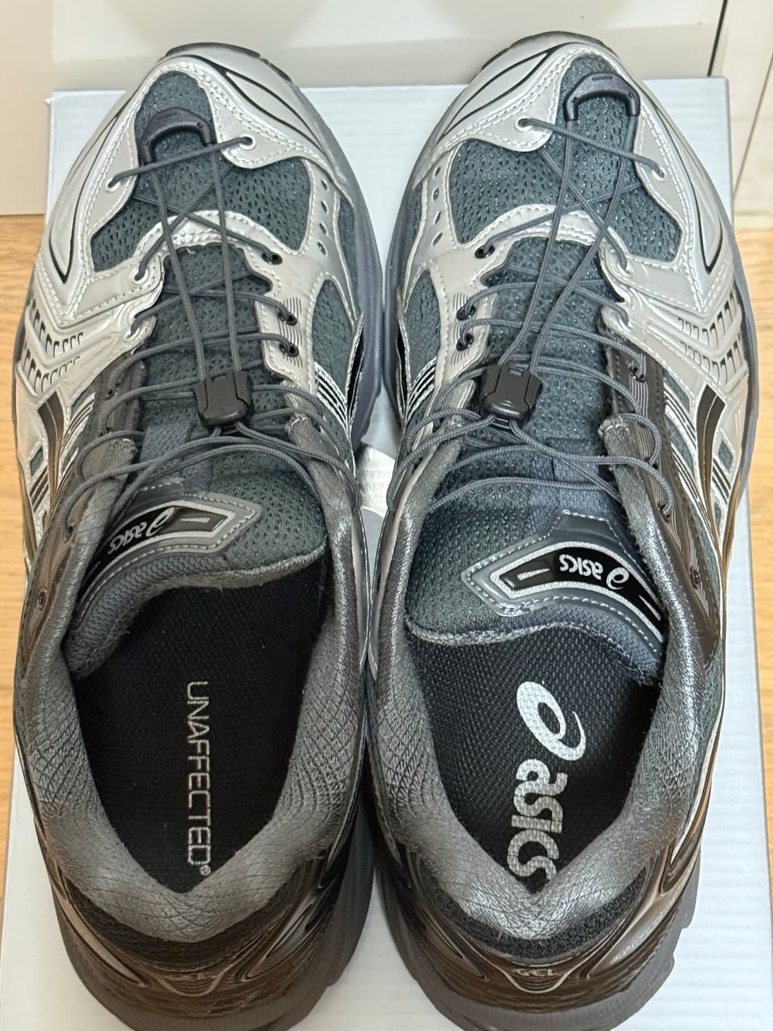 아식스 x 언어펙티드 젤 카야노 14 실버문 270 상품이미지8