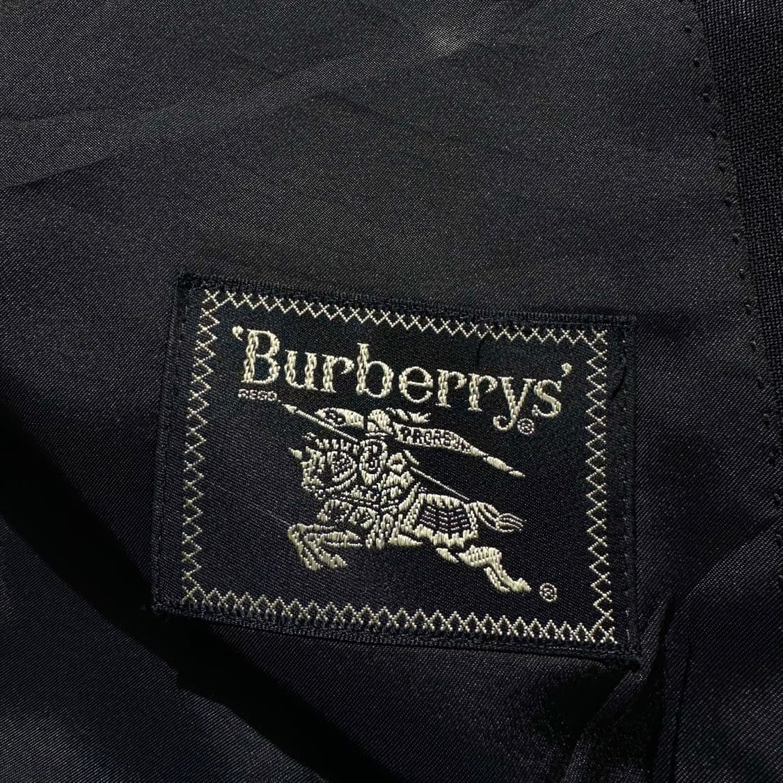 버버리 울 모헤어 금장버튼 더블 블레이저 자켓 네이비 상품이미지8