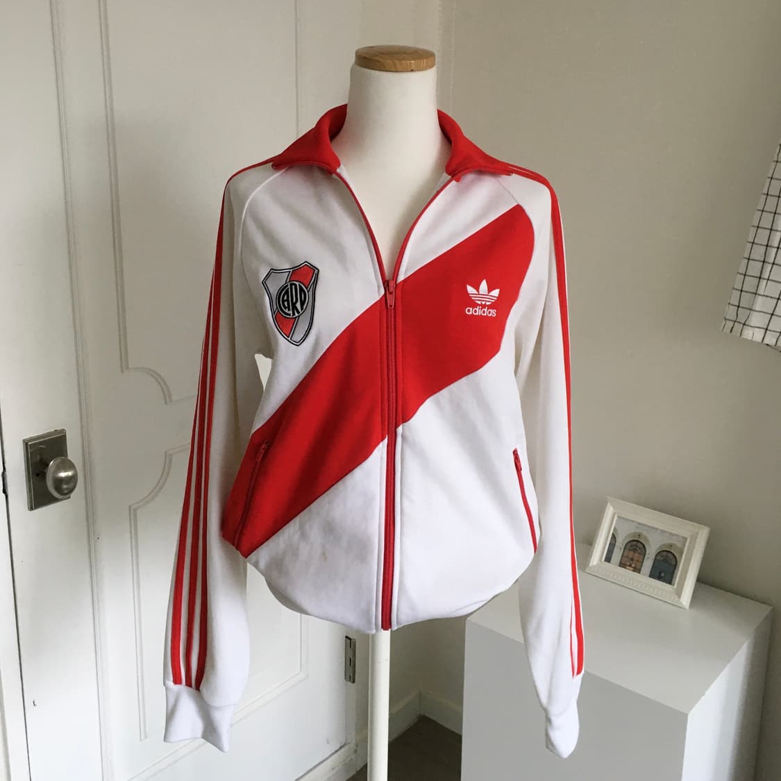 아디다스 리버플레이트 트랙탑 져지 상품이미지1