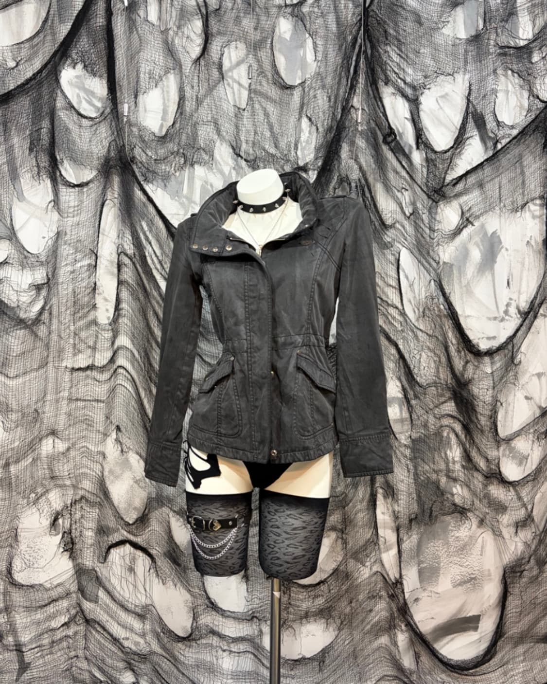 guess shirring back embroidery jacket 상품이미지1