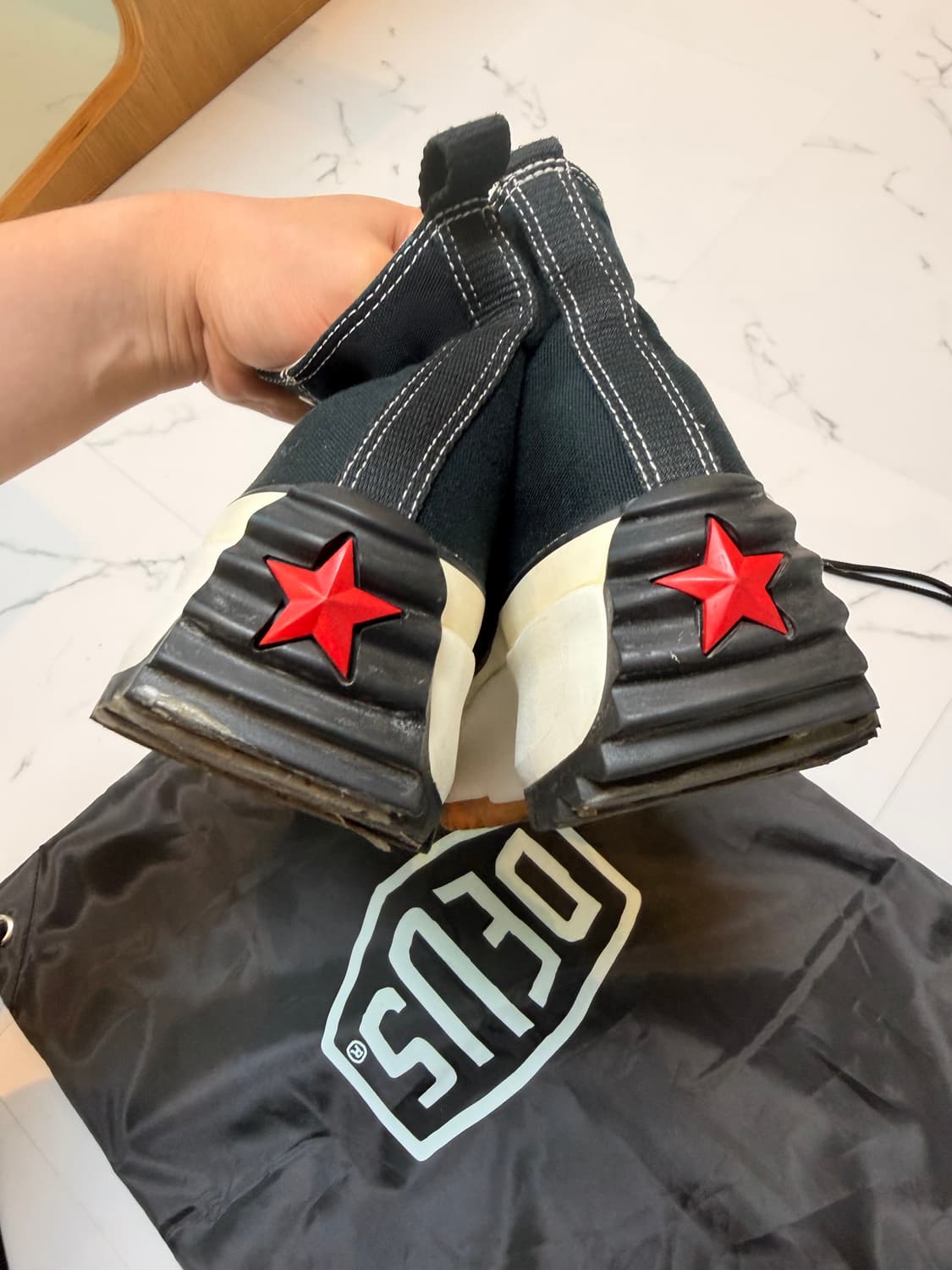 런스타하이크 JW앤더슨 290 상품이미지4