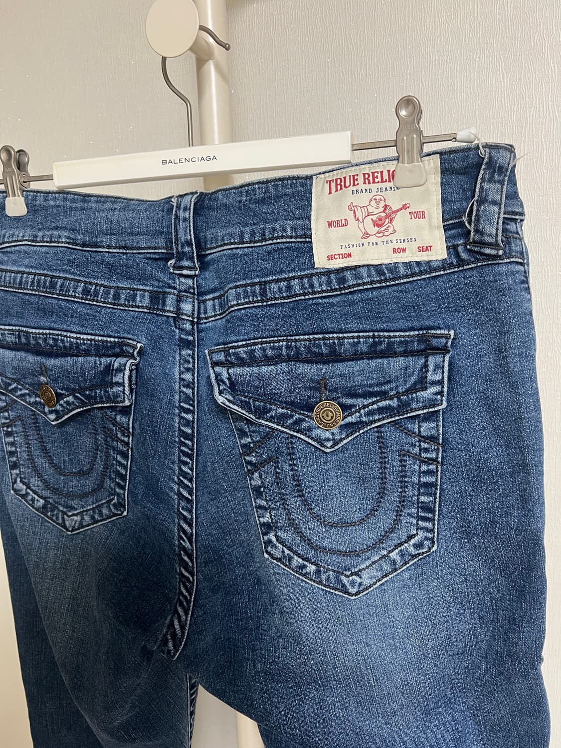 True Religion 트루릴리전 시그니처 플랩 포켓 중청 데님 (36 상품이미지7