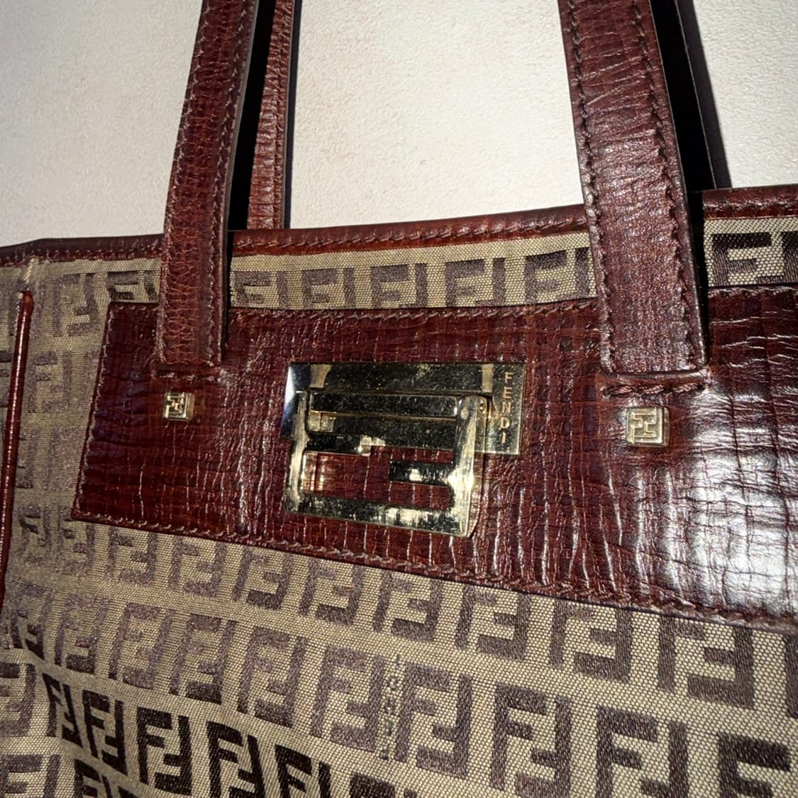 펜디 FF 주카 패턴 쇼퍼 토트&숄더백 상품이미지5