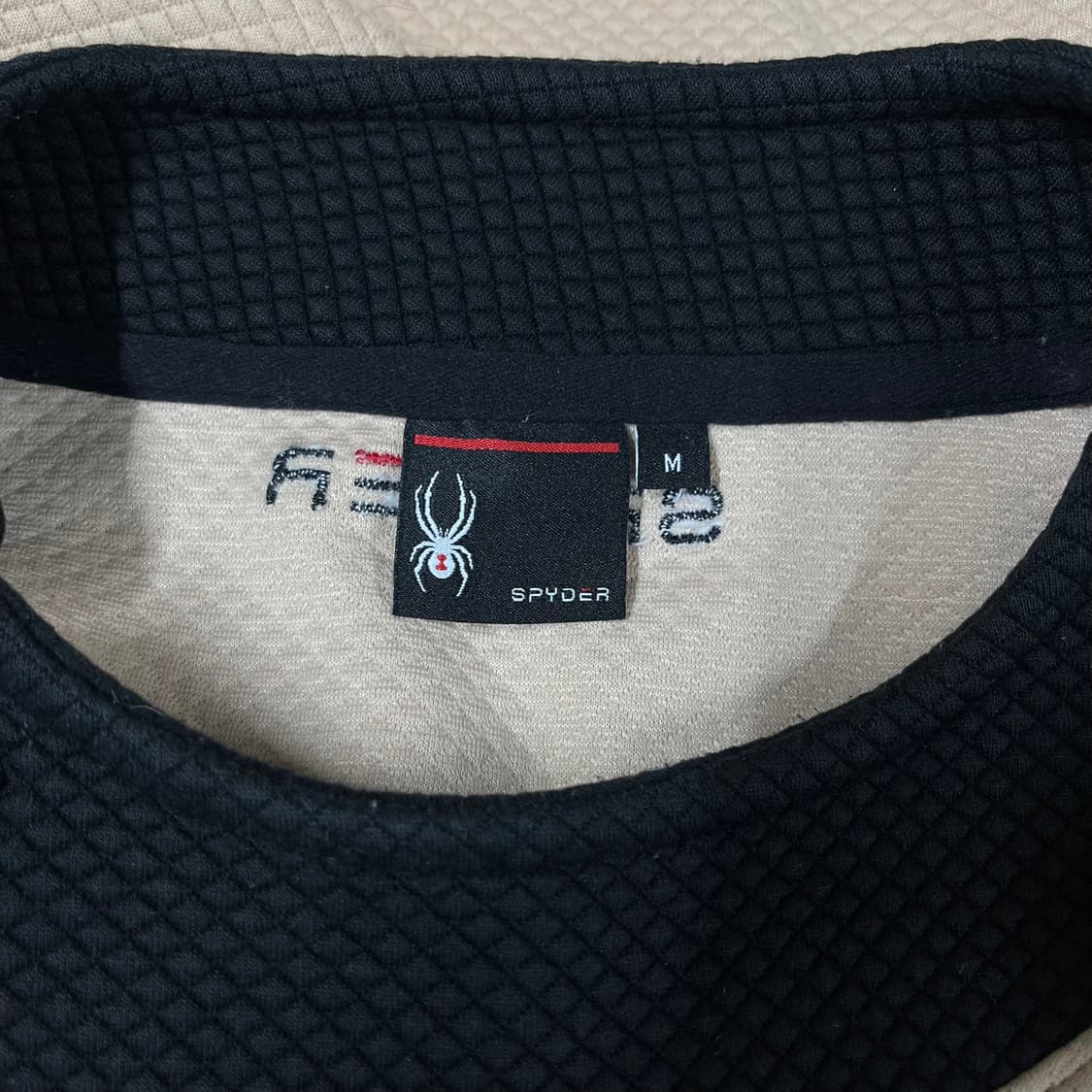 [M오버핏] 스파이더 퀼팅 지퍼 긴팔 맨투맨 상품이미지6