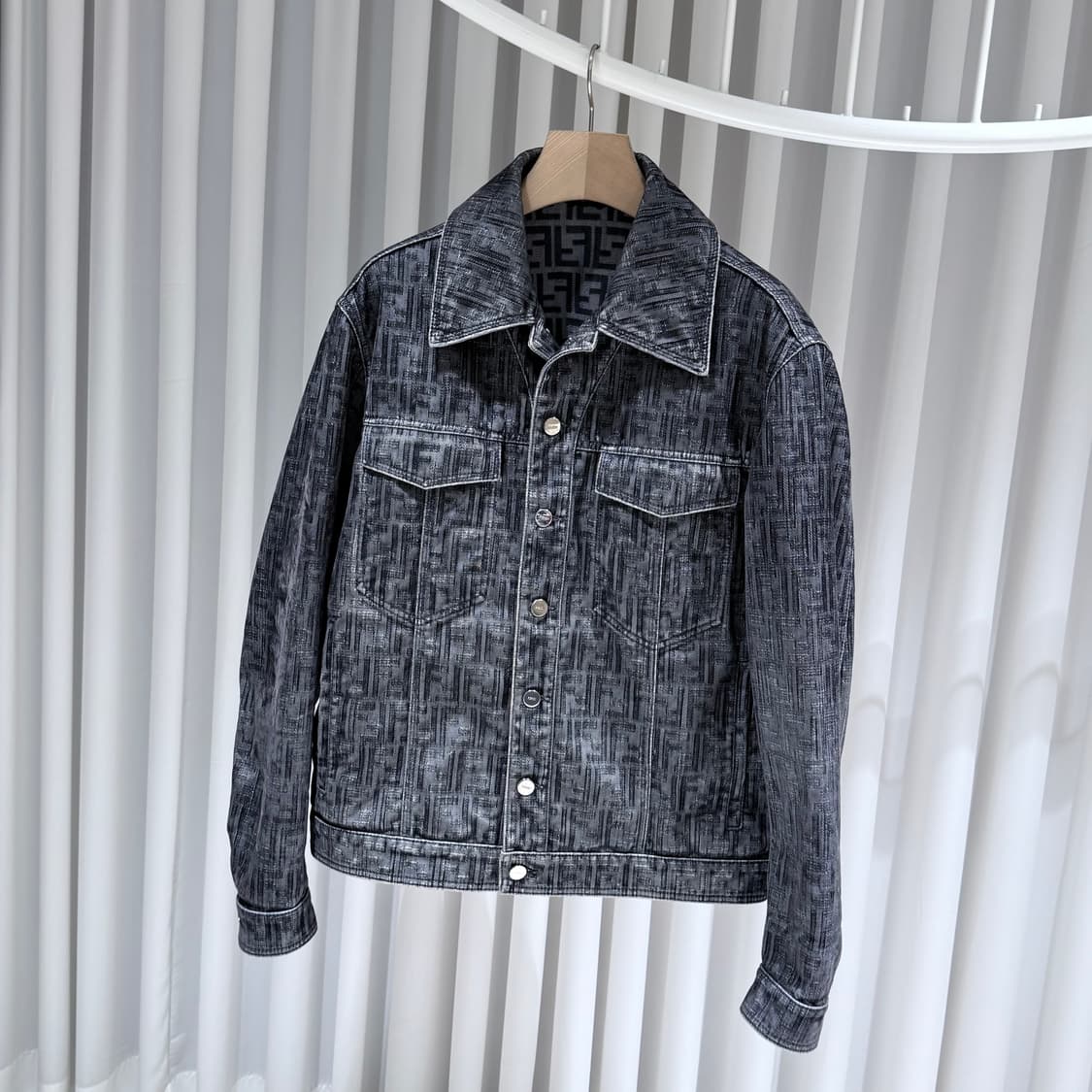 (S+ / 48) / 펜디 FF 자카드 블랙 데님 자켓 상품이미지2